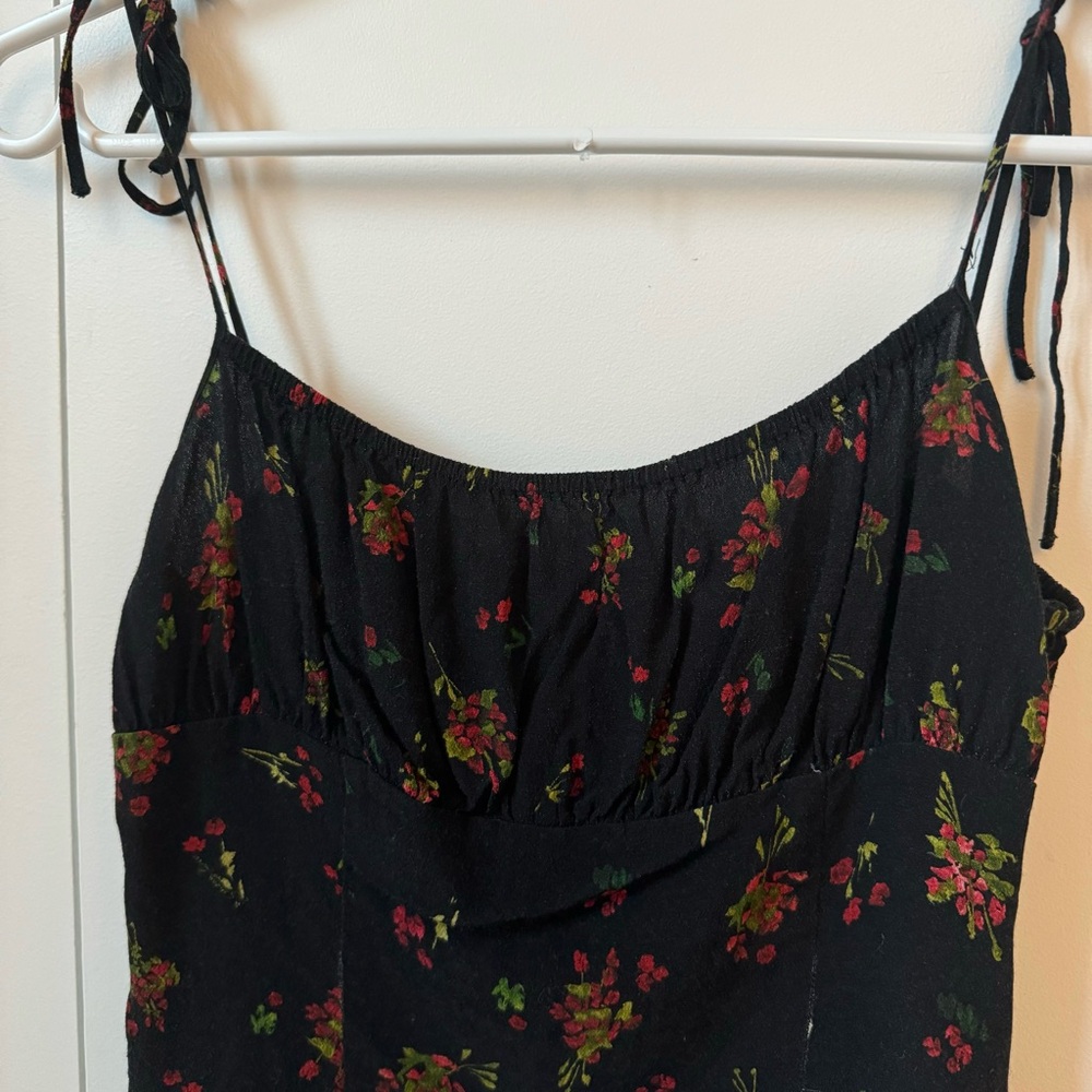 Aritzia Tie-strap sleeveless blouse